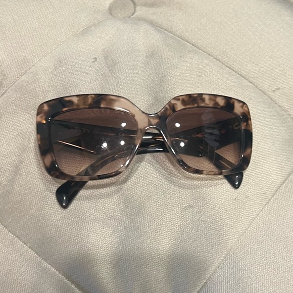 PRADA sunglasses, authentic, tortoise, gently worn, excellent condition, no case - Picture 1 of 3
